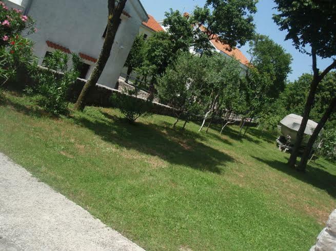 Apartman Ana คราลเยวีจา ภายนอก รูปภาพ