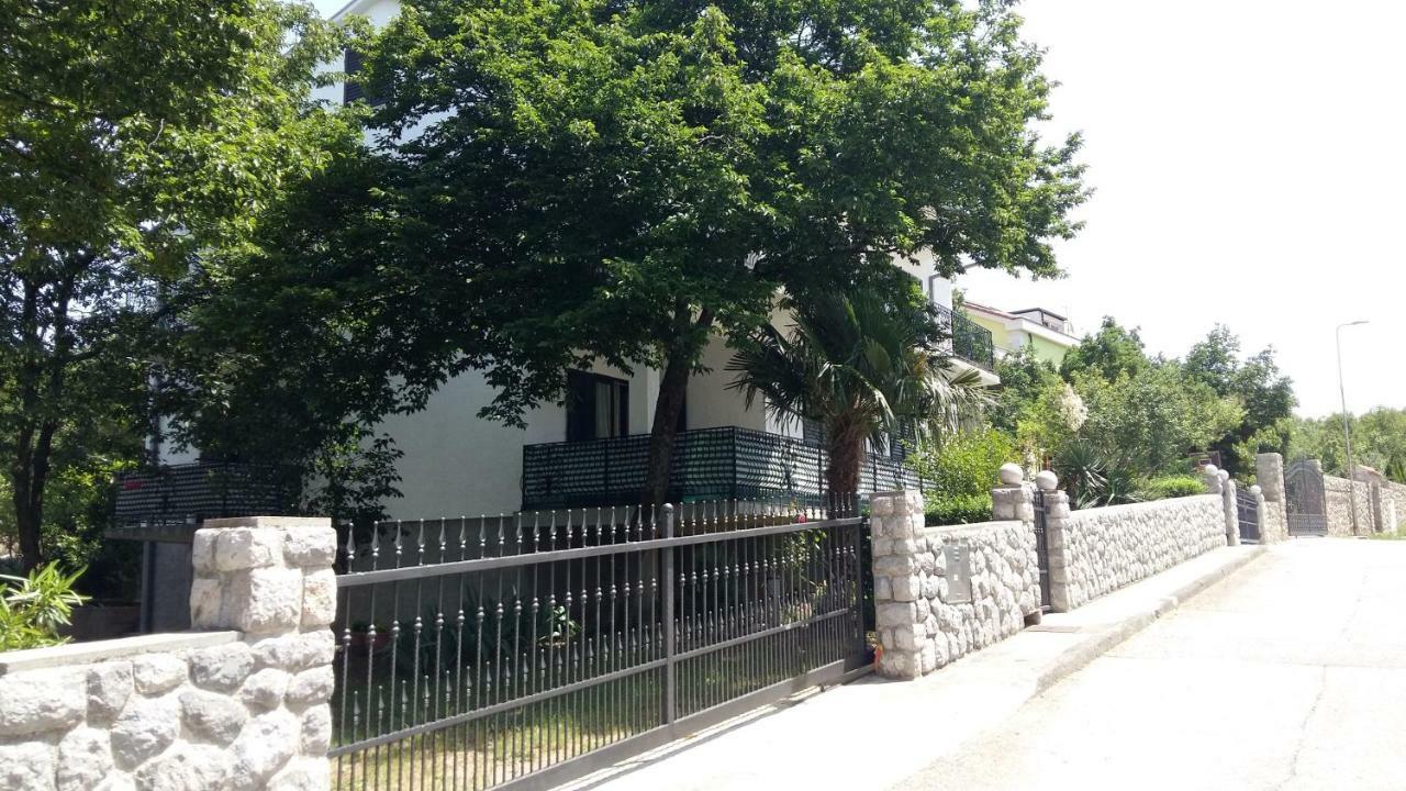 Apartman Ana คราลเยวีจา ภายนอก รูปภาพ